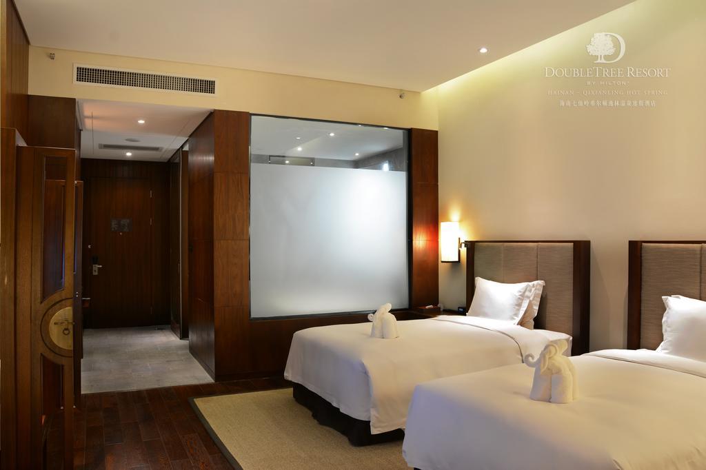 Doubletree Resort By Hilton Hotel Hainan - Qixianling Hot Spring Baoting Ngoại thất bức ảnh
