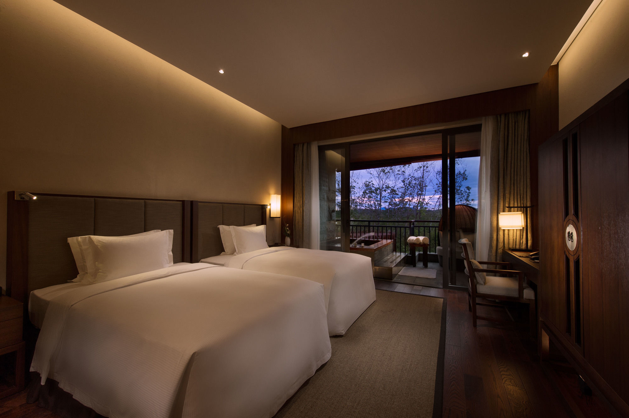 Doubletree Resort By Hilton Hotel Hainan - Qixianling Hot Spring Baoting Ngoại thất bức ảnh